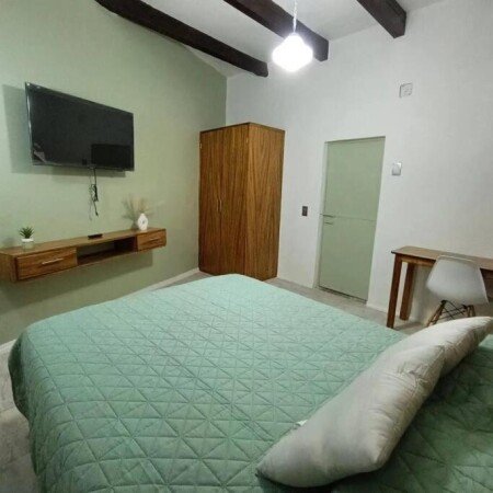 Casa 1 habitación, con jardín