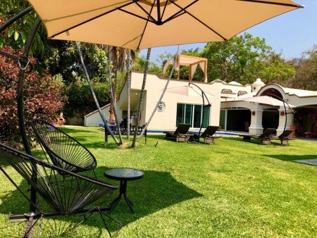 Hotel con piscina