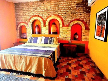 Hostal 2 huéspedes, con jardín