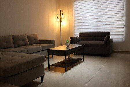 Villa 3 habitaciones, con jardín