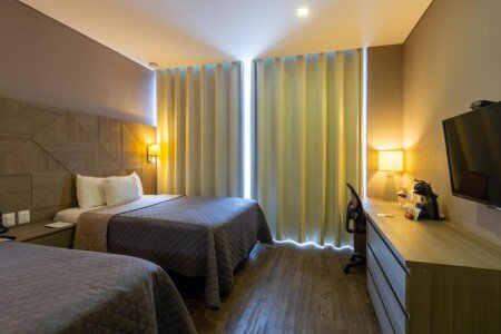 Hotel con gimnasio