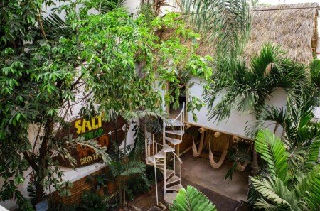 Hostel 10 guests, with garden