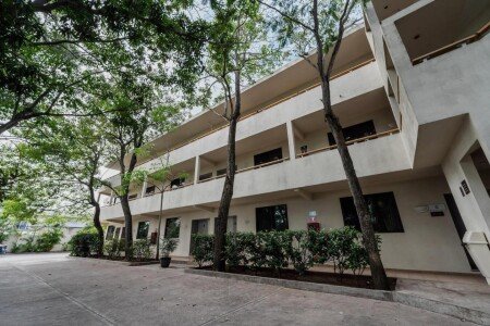 Hostal 6 huéspedes, con piscina