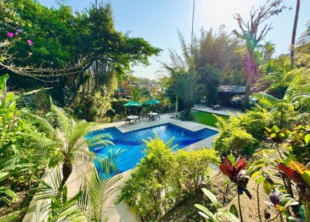 Hostal 4 huéspedes, con piscina