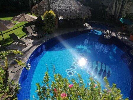 Hotel con piscina