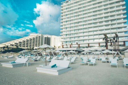 Hotel with jacuzzi