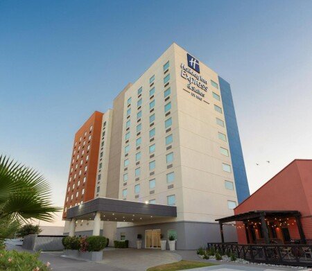 Hotel con piscina