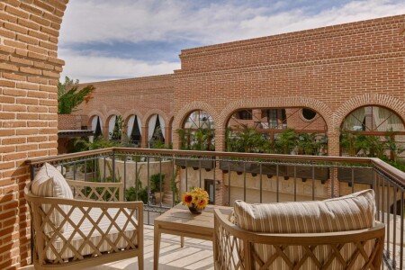 Hotel con piscina