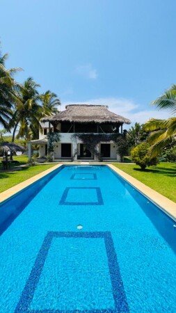 Villa 4 bedrooms, with pool
