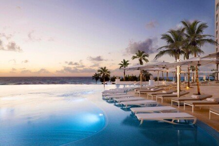 Hotel with jacuzzi