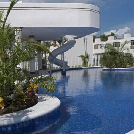 House 4 bedrooms, with garden