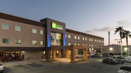 Hotel con piscina