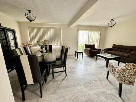 Casa 3 habitaciones, con jardín