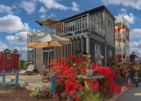 House 2 bedrooms, with pool