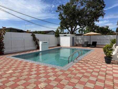 Casa 2 camere, con piscina