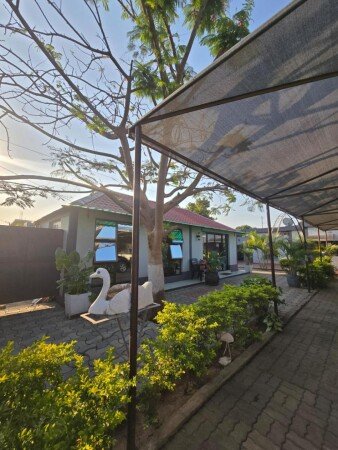 House 3 bedrooms, with garden