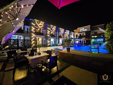 House 2 bedrooms, with pool