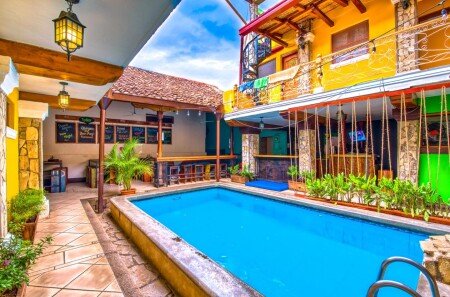 Hostal 10 huéspedes, con piscina