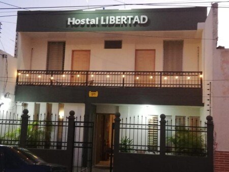 Hostal 4 huéspedes, con jardín