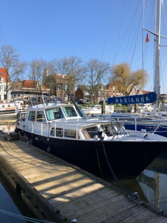 Boat 2 bedrooms, with breakfast