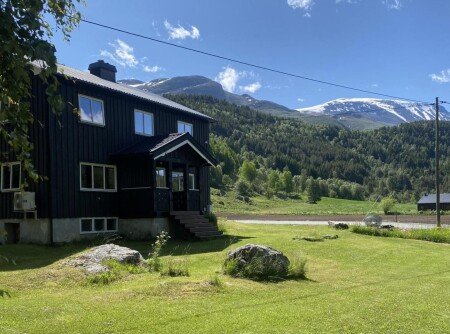 Bed and breakfast 4 guests, with garden