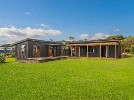 House 2 bedrooms, with garden