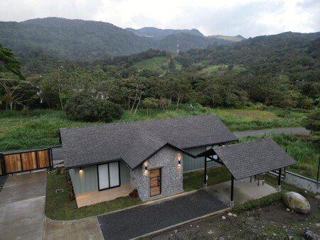 Villa 6 huéspedes, con jardín