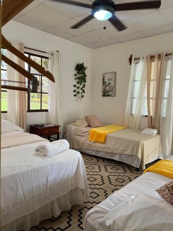Bed and breakfast 4 huéspedes, con jardín