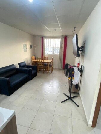 Casa 2 habitaciones, con jardín