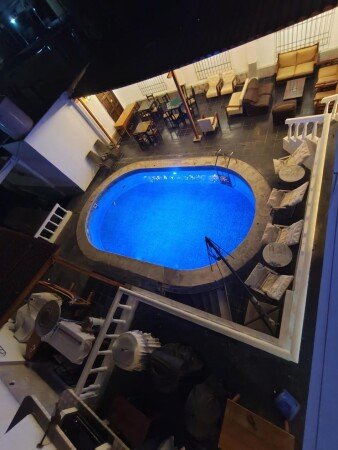 Hotel con piscina