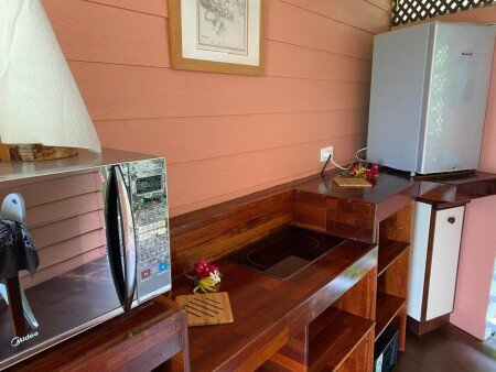 BORA BORA HOLIDAY'S LODGE