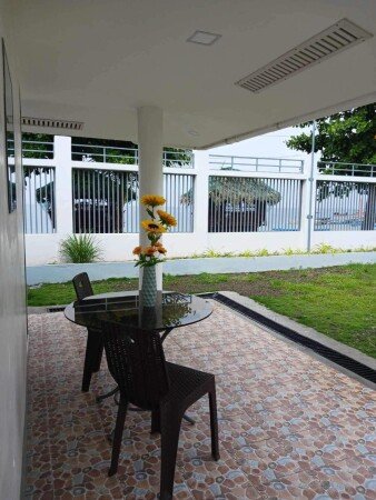 House 4 bedrooms, with garden