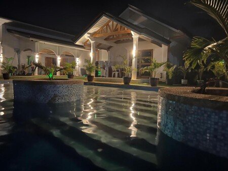 Resort 4 guests, with pool