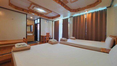 Hostel 8 guests, with breakfast