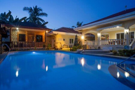 Hotel with pool