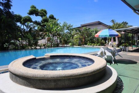 Hostel 4 guests, with pool