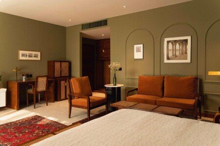 Hotel with gym