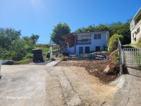 Casa 3 habitaciones, con jardín