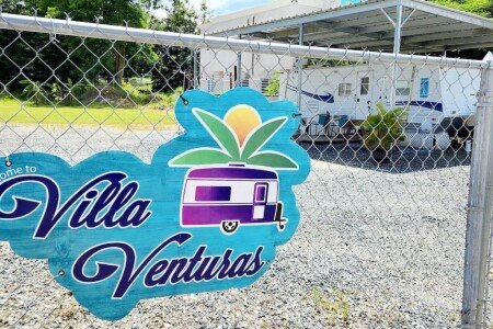 Camping / Mobil Home 1 habitación, con jardín