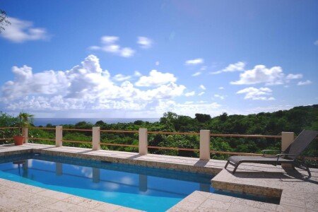 House 4 guests, with pool