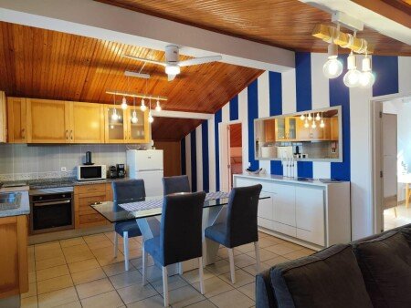 Apartamento 2 habitaciones, con jardín