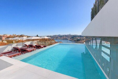 Hotel with jacuzzi