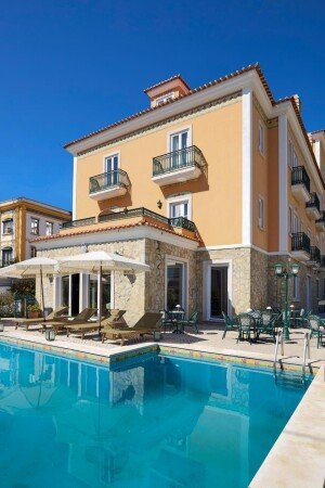 Hotel con piscina