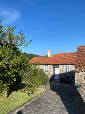 Casa 4 habitaciones, con jardín