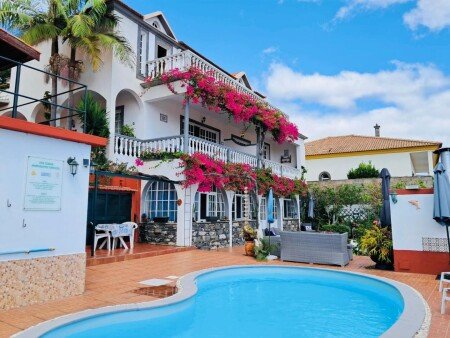 Gîte 3 voyageurs, avec piscine