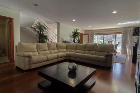 House 4 bedrooms, with air conditioning