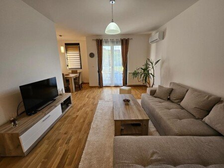 Wohnung 1 Schlafzimmer, mit Klimaanlage