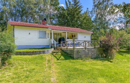 House 3 bedrooms, with garden