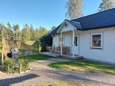 House 2 bedrooms, with garden