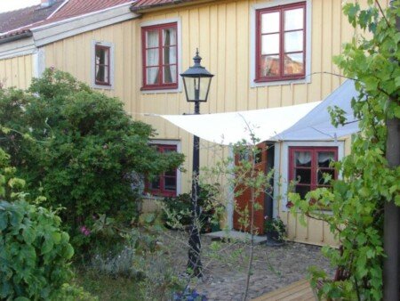 Bed and breakfast 1 bedroom, with garden